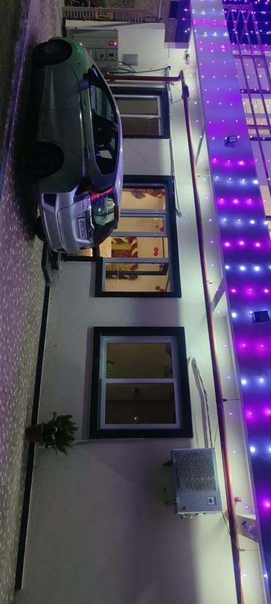 Jhankar Banquet And Lawn バラナシ エクステリア 写真